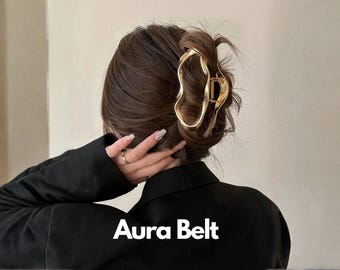 Gold Wave Metal Hair Claw Clip For Women, Minimalist Elegant Hair Accessory, Modern Large Hairpin For Daily Or Formal Wear