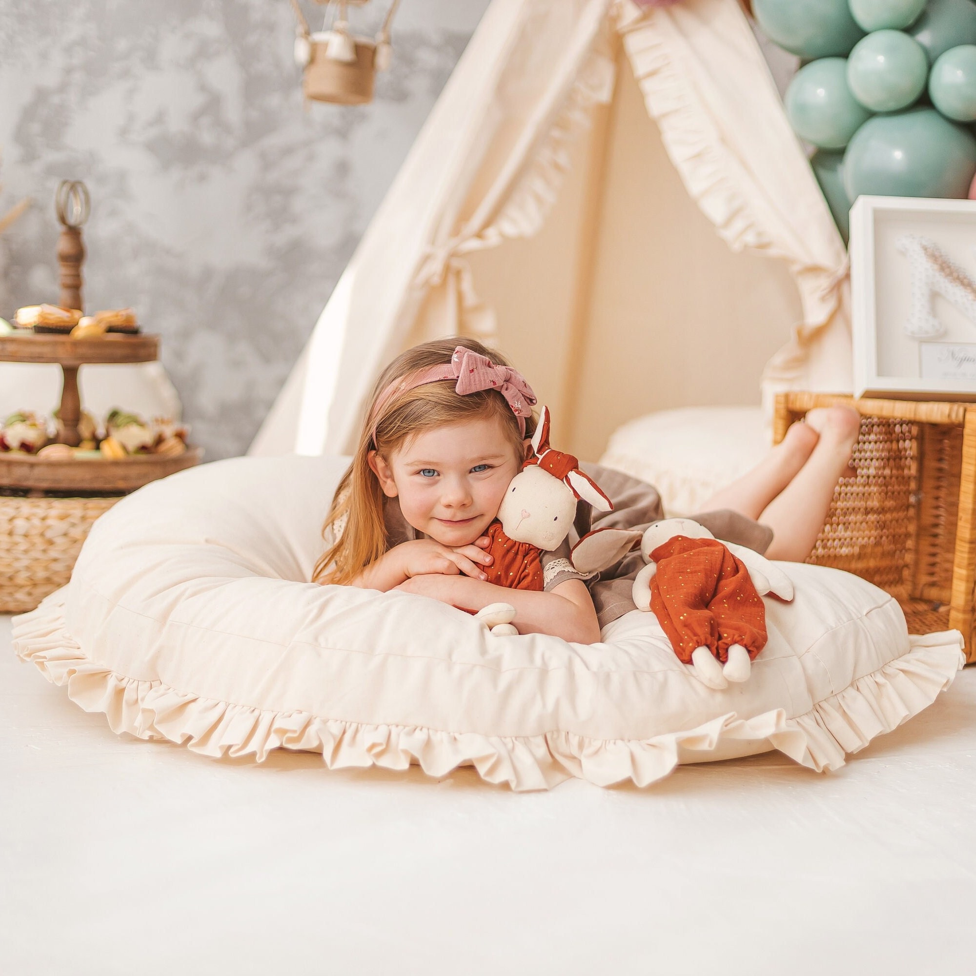 Tipi enfant toile et pin avec coussins de sol alba