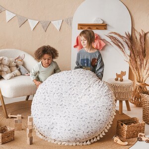 Kids Floor Round Cushion, Pillow Seating, Playroom White Floor Pillow ...