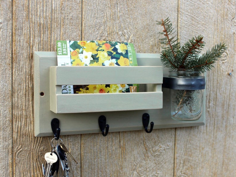 Wall Organizer Entryway Key Holder Mail Dog Leash Mudroom Hooks Hook