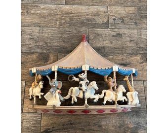 Vintage Homco draaimolen aan de muur met dieren draaimolen woondecoratie