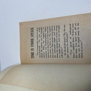 The Fall Of Chronopolis Sci Fi Daw Paperback B. J. Bayley 1974 Vintage Paperback Sci Fi 1st Printing Kelly Freas Cover Artist image 4