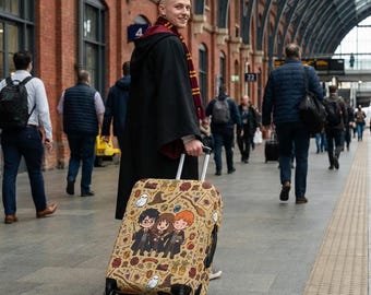 Funda para equipaje del Mundo Mágico, Fan Art de Harry Potter, Accesorio de viaje Kawaii Anime Hogwarts, Regalo Chibi para Potterheads
