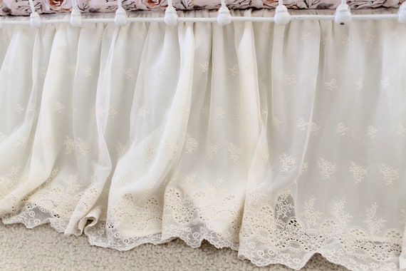 white lace crib skirt