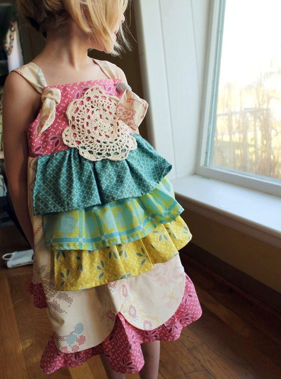 Items similar to Girls Spring Easter Dress- 