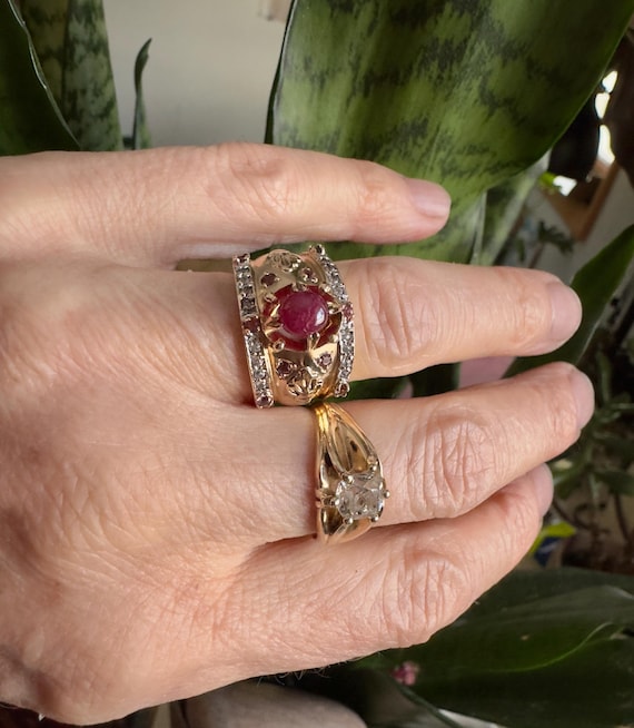 14k Cigar Band Ruby Ring - image 3