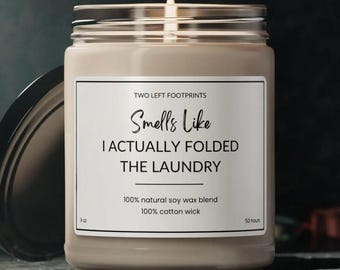 Funny Mom Soy Candle: Fresh Linen Scent, Quirky Gift