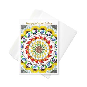 Tarjeta del Día de la Madre con un mandala primaveral dibujado a mano y coloreado, y un poema en su interior. Ideal para cualquier madre, ya sea de tu familia o no.