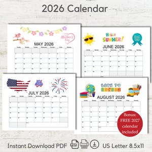 Pode incluir: Um conjunto de quatro calend&aacute;rios de 2026 com layouts mensais para maio, junho, julho e agosto. Cada calend&aacute;rio apresenta gr&aacute;ficos tem&aacute;ticos, incluindo um p&aacute;ssaro, um sol, uma bandeira americana e um &ocirc;nibus escolar. Os calend&aacute;rios s&atilde;o no tamanho US Letter, 21,6 x 27,9 cm.