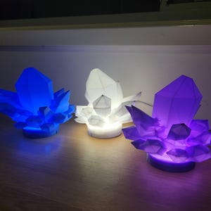 Kristallen cluster ledlamp tafelblad - op Final Fantasy XIV geïnspireerd 3D-geprint