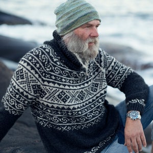 Norwegian Vintage Acryl Wool Sweater Dark Blue Setesdal -  New