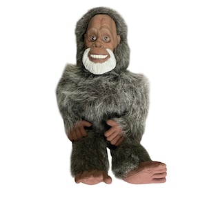 Vintage 1987 Galoob Harry and the Hendersons Bigfoot Plush Pull String Toy