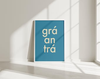 Impressão de Grá an Trá: pôster de praia em língua irlandesa (download digital)