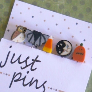 PINS DE HALLOWEEN. Perfectos para decorar adornos y alfileteros.