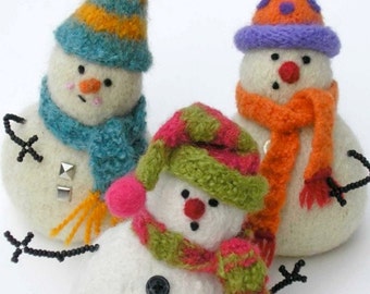 SNOWMAN PATTERN. A Knit & Felt Wool Snowbaby Pattern with three hats and scarfs, booklet pattern.