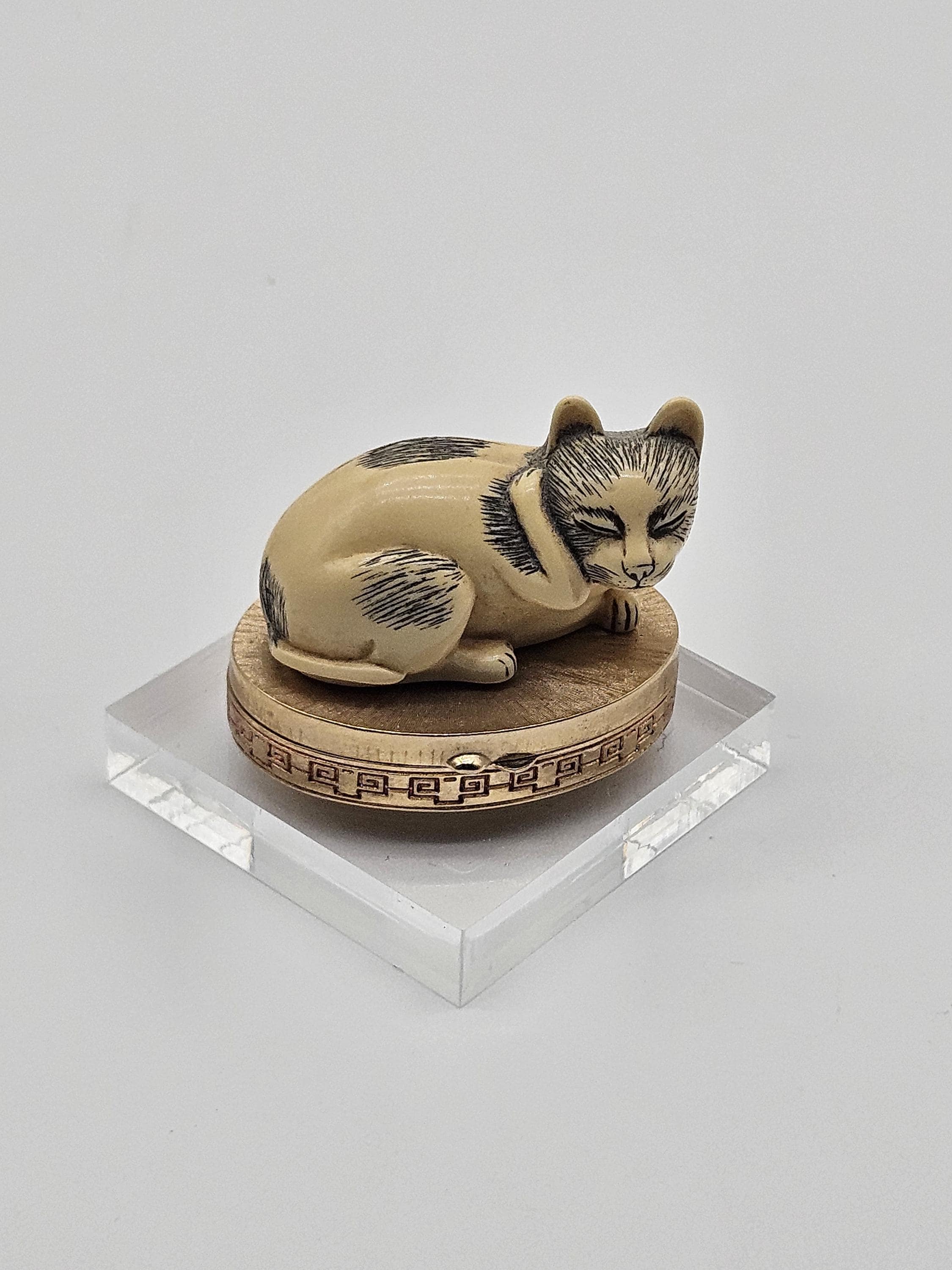 Estee Lauder Cat - Etsy