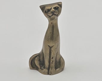 Vintage Brass Cat Figurine – Mid-Century Modern Style