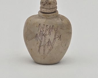Vintage Hand-Carved Soapstone Snuff Bottle – Crane Motif with Stopper