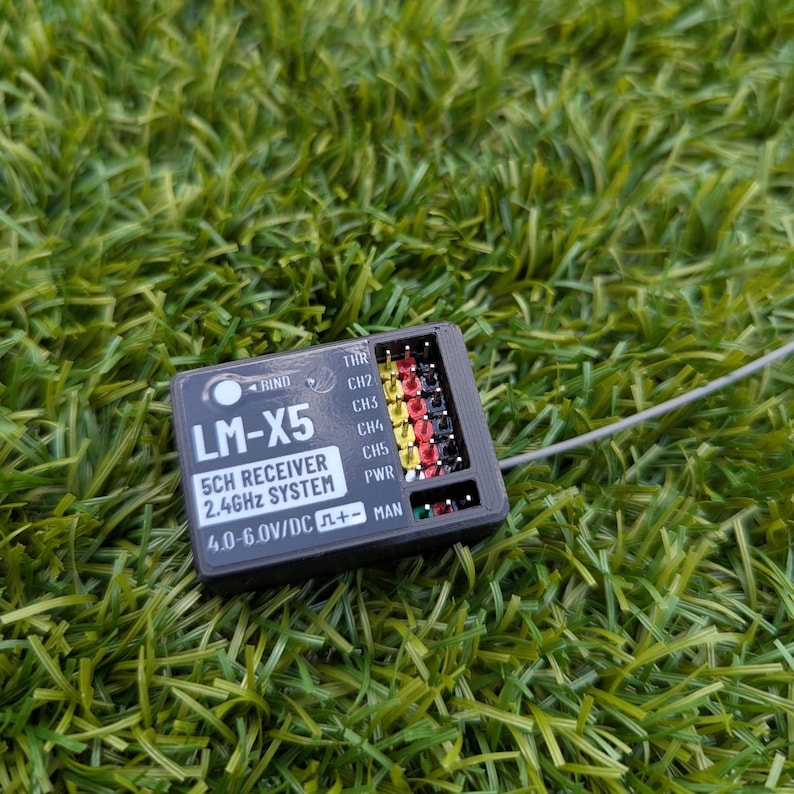 LM-5X 5CH Receiver Front-facing pins