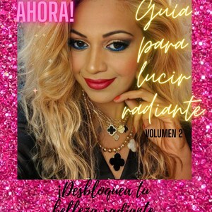 Könnte beinhalten: Werbebild mit pinkfarbenem Glitzerhintergrund. Das Bild zeigt eine Frau mit blonden Haaren, Make-up und Schmuck. Der Text enthält "¡BELLEZA RADIANTE AHORA!" und "Guia para lucir radiante VOLUMEN 2".