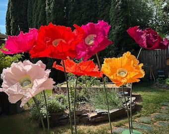 Giant Crepe Paper Poppy Flower Set: Freestanding Wedding Decor