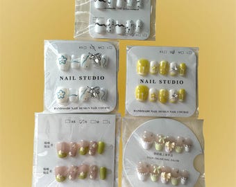 Press On Nails Set of 5 - Small