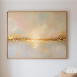 Impresión abstracta de paisaje al atardecer: reflejos dorados, arte mural Japandi