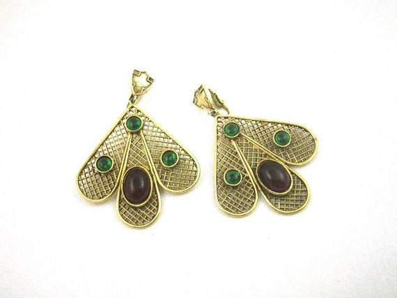 1960s Large Medieval Jeweled Clip Earrings - Red,