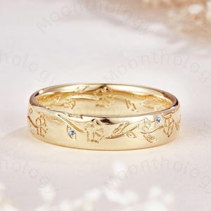 5mm Floral Wedding Band, February Birth Flower Ring, Violet Handmake Eternity Ring, Yellow Gold Nature Inspired Unisex Wedding Ring