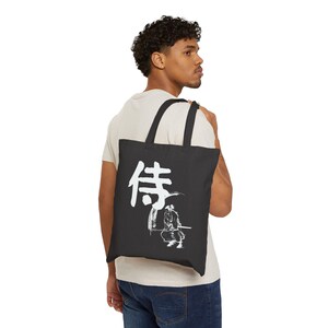 Samurai Canvas Tragetasche, Umweltfreundliche Einkaufstasche, Japanische Kunsttasche, Krieger Geschenk, stylische Wiederverwendbare Tasche, Perfekt für jeden Anlass