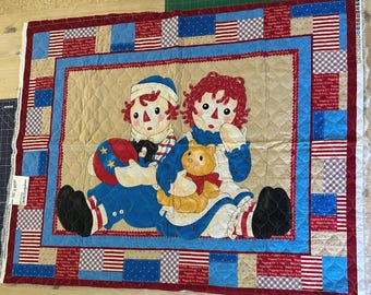 REDUCED PRICE : Raggedy Ann and Andy Wall Panel ( Daisy Kingdom