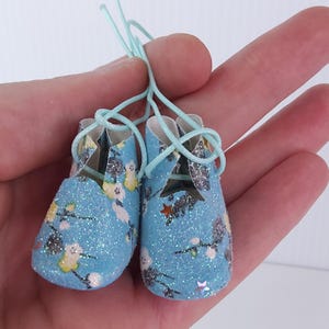 Labubu Lafufu-speelgoedpop SCHOENEN Blauw glinsterend met zolen van polymeerklei Handgemaakt in Australië