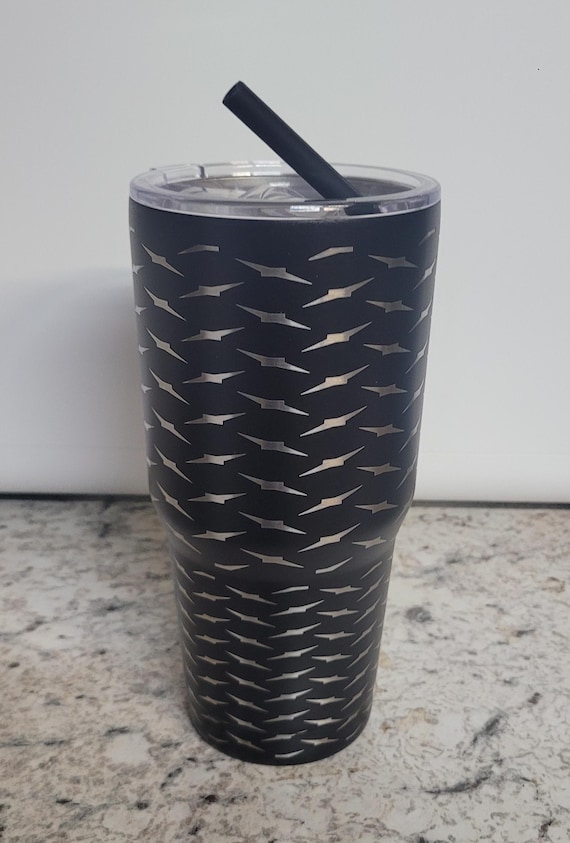 Diamond plate tumbler