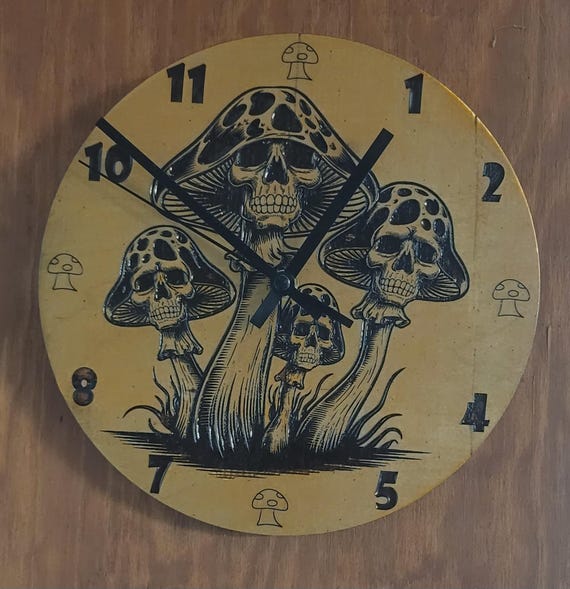 Mushroom Skull clock