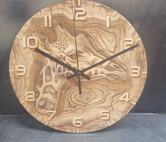 3 D illusion giraffe clock