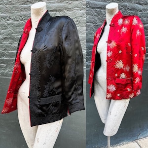 Vintage Reversible Red and Black Asian Inspired Bracelet Length Sleeves  Satin Jacket