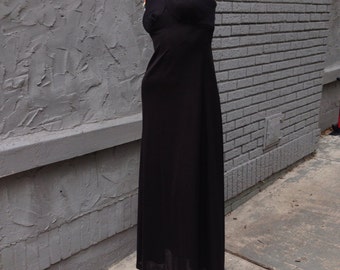 Elegant Black Maxi 70s with Spaghetti Straps