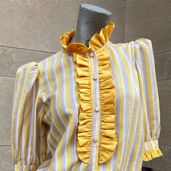 Vintage 80s does 20s Design Yellow White and Gray… - image 3