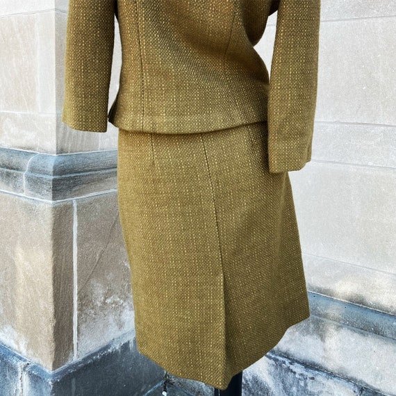Vintage 60s Olive Green Tweed Shawl Collar Suit  … - image 8