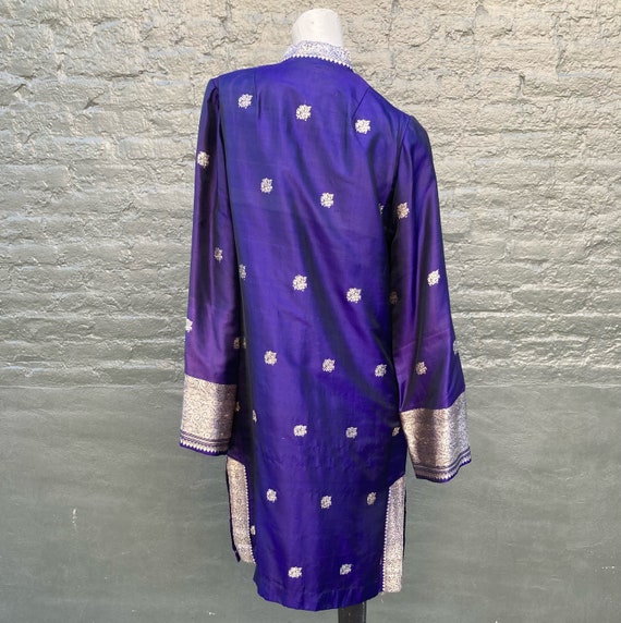 Vintage 60s Purple Silk Asian Inspired Wiggle Cus… - image 9