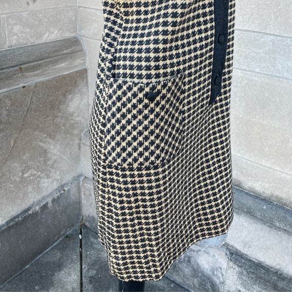 Vintage 60s Charcoal Gray and Yellow Plaid Shift … - image 5