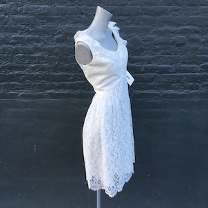Vintage 60s White Lace Sleeveless Mini Dress