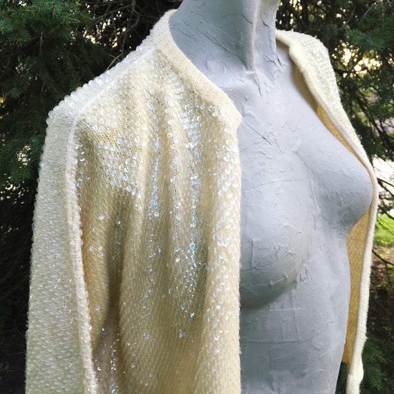 Vintage 60s Ivory White Sequin Cardigan   medium … - image 4