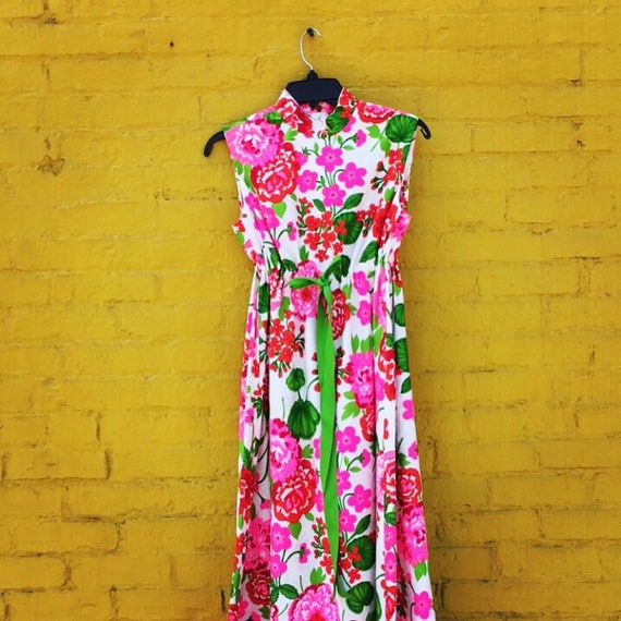 Vintage 60s Pink Red and Green White Flower Maxi D