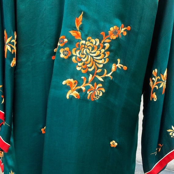 Vintage 40s Green and Red Silk Satin Asian Chines… - image 9