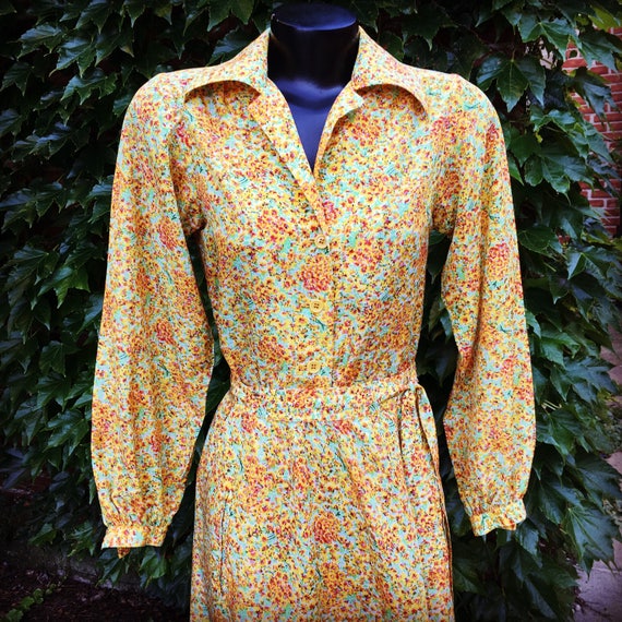 Vintage 70s Albert Nippon Blouse and Skirt Set  Y… - image 6