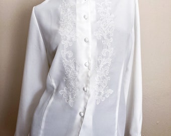 Vintage 70s White Embroidered Blouse small medium