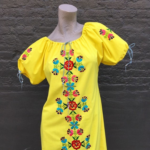 Vintage 60s Mod Yellow Cotton Maxi Dress with Emb… - image 3