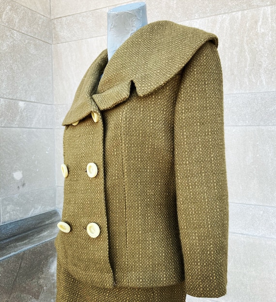 Vintage 60s Olive Green Tweed Shawl Collar Suit  … - image 6