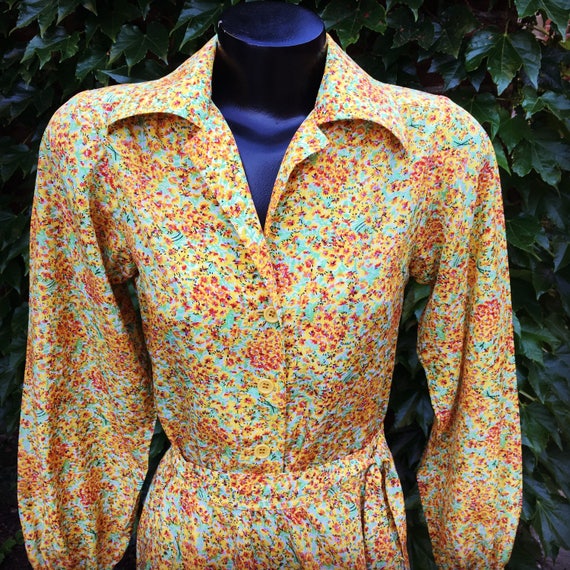 Vintage 70s Albert Nippon Blouse and Skirt Set  Y… - image 4